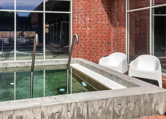 2 Bedroom Beautiful In Apartamento